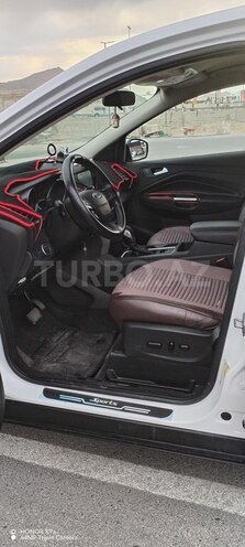 Ford Escape-8