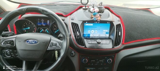 Ford Escape-11