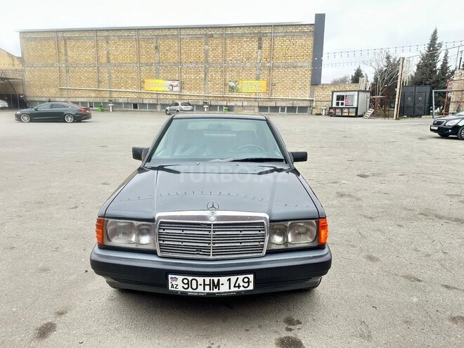 Mercedes 190-9