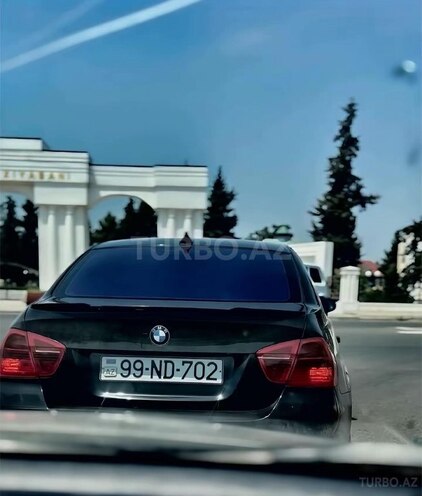 BMW 323-4