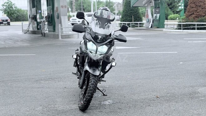 Suzuki V-Strom 650-1