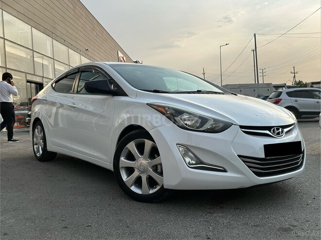 Hyundai Elantra-5