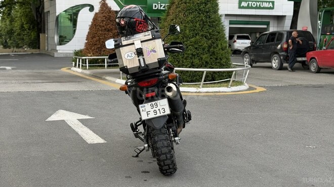 Suzuki V-Strom 650-6