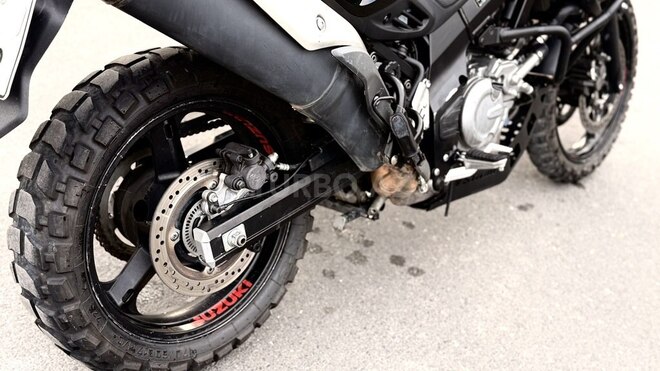 Suzuki V-Strom 650-4