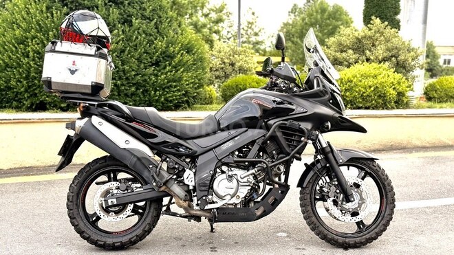 Suzuki V-Strom 650-8