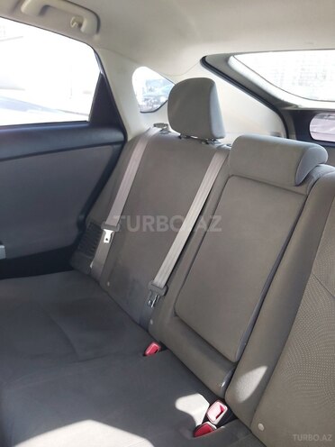 Toyota Prius-13