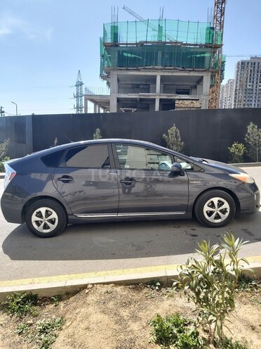 Toyota Prius-9