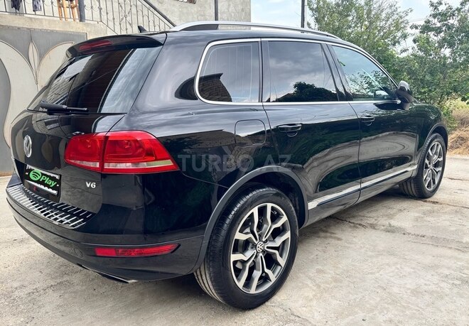 Volkswagen Touareg-3