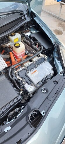 Toyota Prius-15