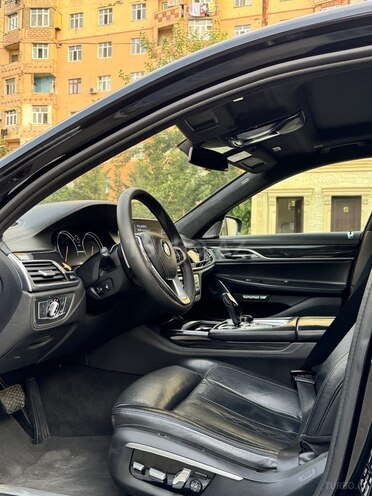 BMW 750-8