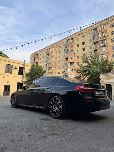 BMW 750-7
