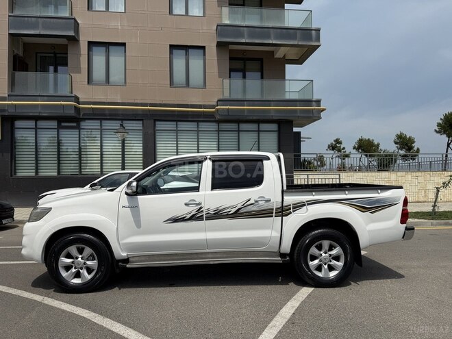 Toyota Hilux-7