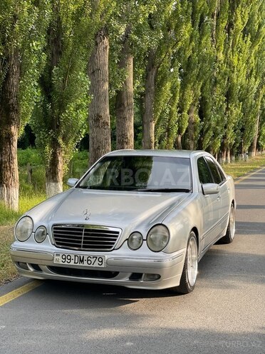 Mercedes E 240-9