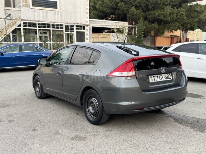 Honda Insight-5