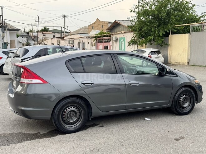 Honda Insight-7