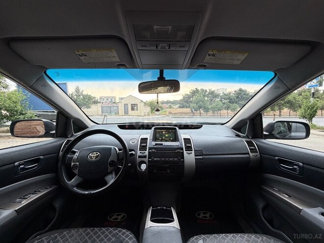Toyota Prius-2