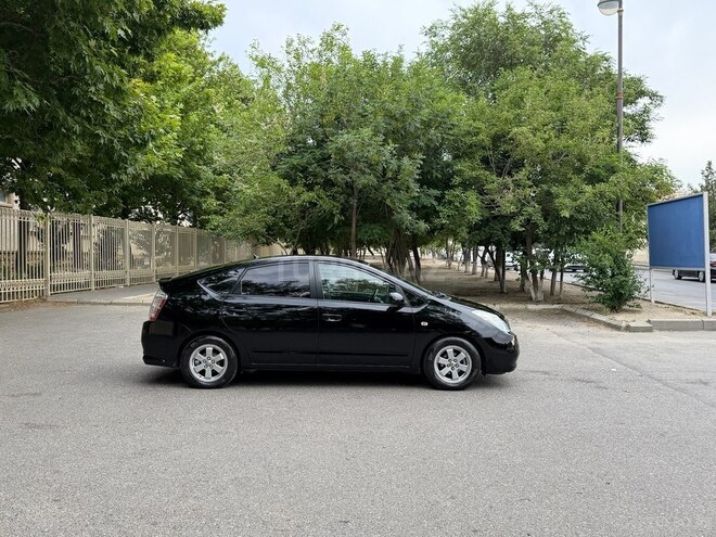 Toyota Prius-6