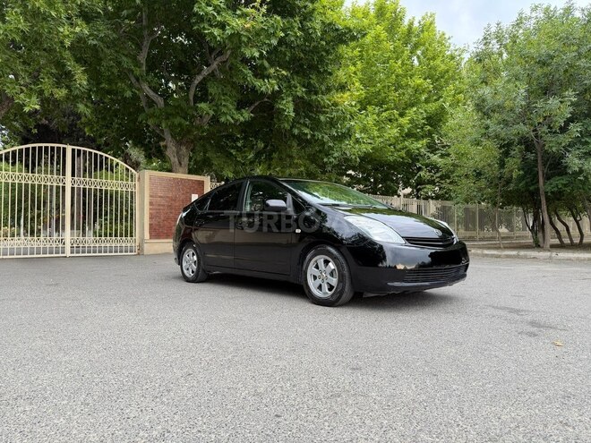 Toyota Prius-7
