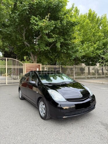 Toyota Prius-8