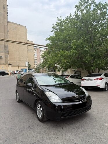 Toyota Prius-15