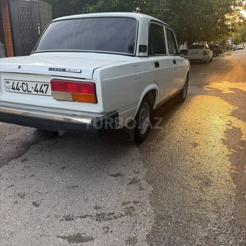 LADA (VAZ) 2107-5