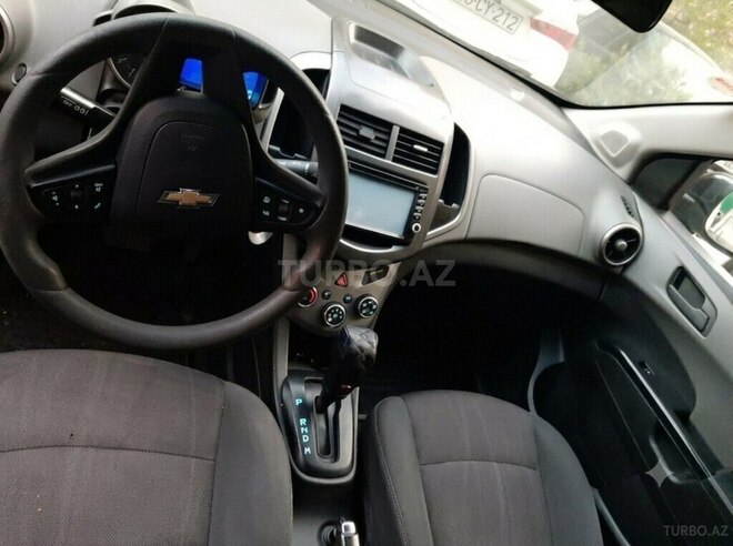 Chevrolet Aveo-6