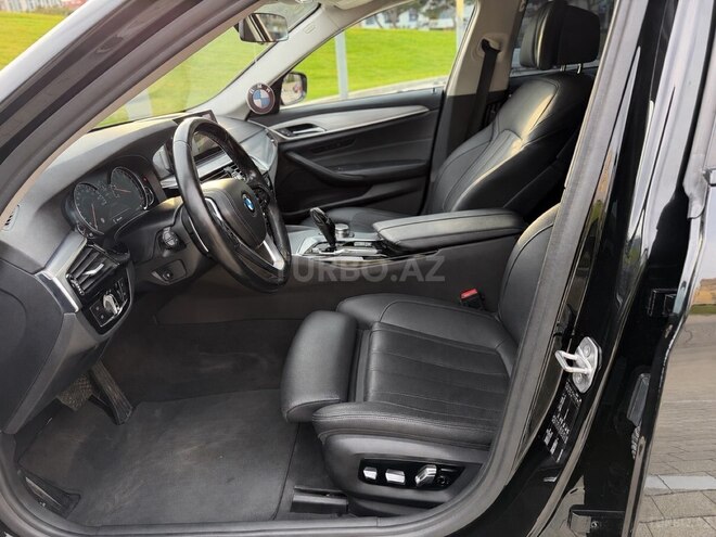 BMW 530-12
