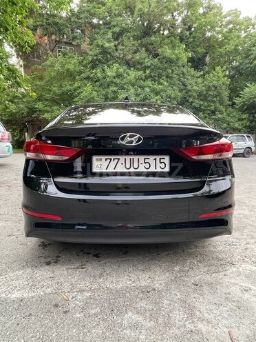 Hyundai Avante-2