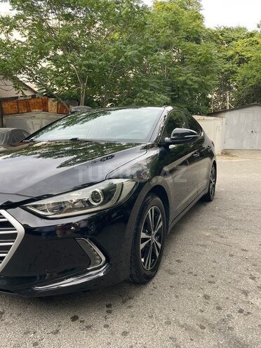 Hyundai Avante-3