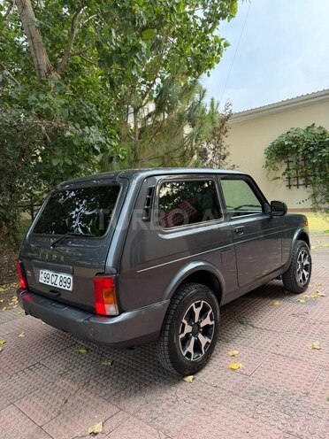 LADA (VAZ) Niva-6