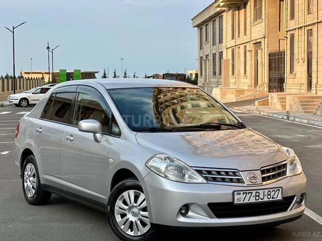 Nissan Tiida-2