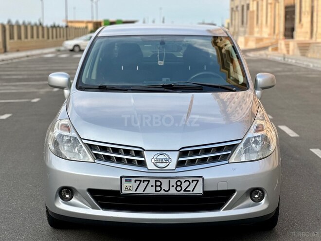 Nissan Tiida-8