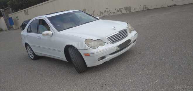 Mercedes C 200-1
