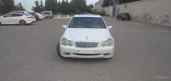 Mercedes C 200-11