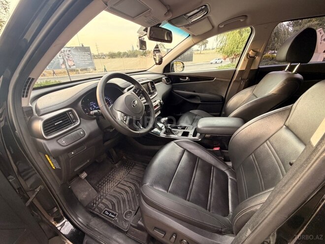 Kia Sorento-8
