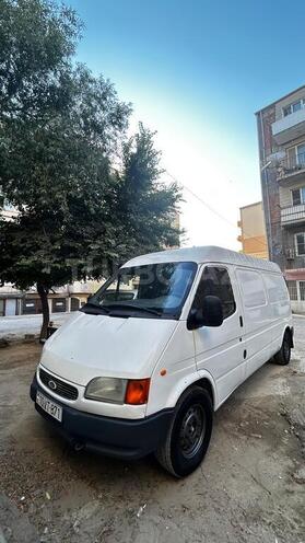 Ford Transit-5