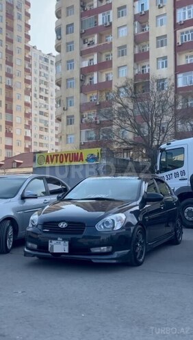 Hyundai Accent-1