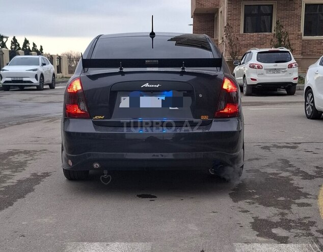 Hyundai Accent-3