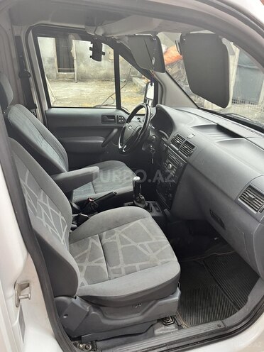 Ford Transit Connect-7