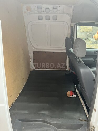 Ford Transit Connect-6