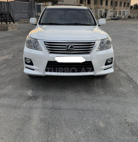 Lexus LX 570-1