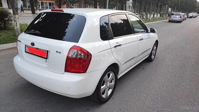 Kia Cerato-5