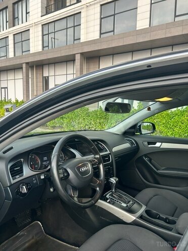 Audi A4-7