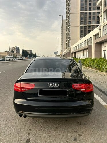 Audi A4-4