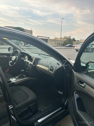 Audi A4-10