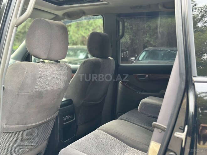 Toyota Land Cruiser Prado-13