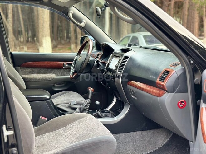 Toyota Land Cruiser Prado-9