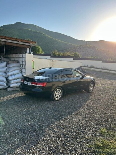 Hyundai Sonata-2