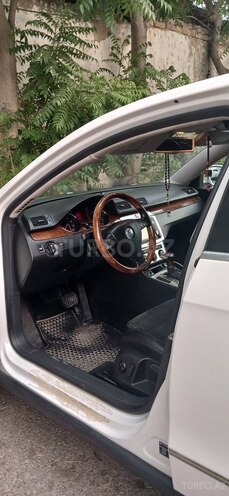 Volkswagen Passat-4