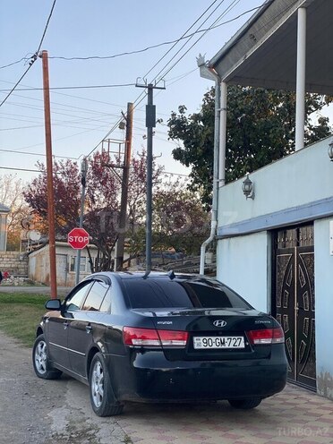 Hyundai Sonata-4